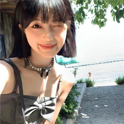金爪女郎